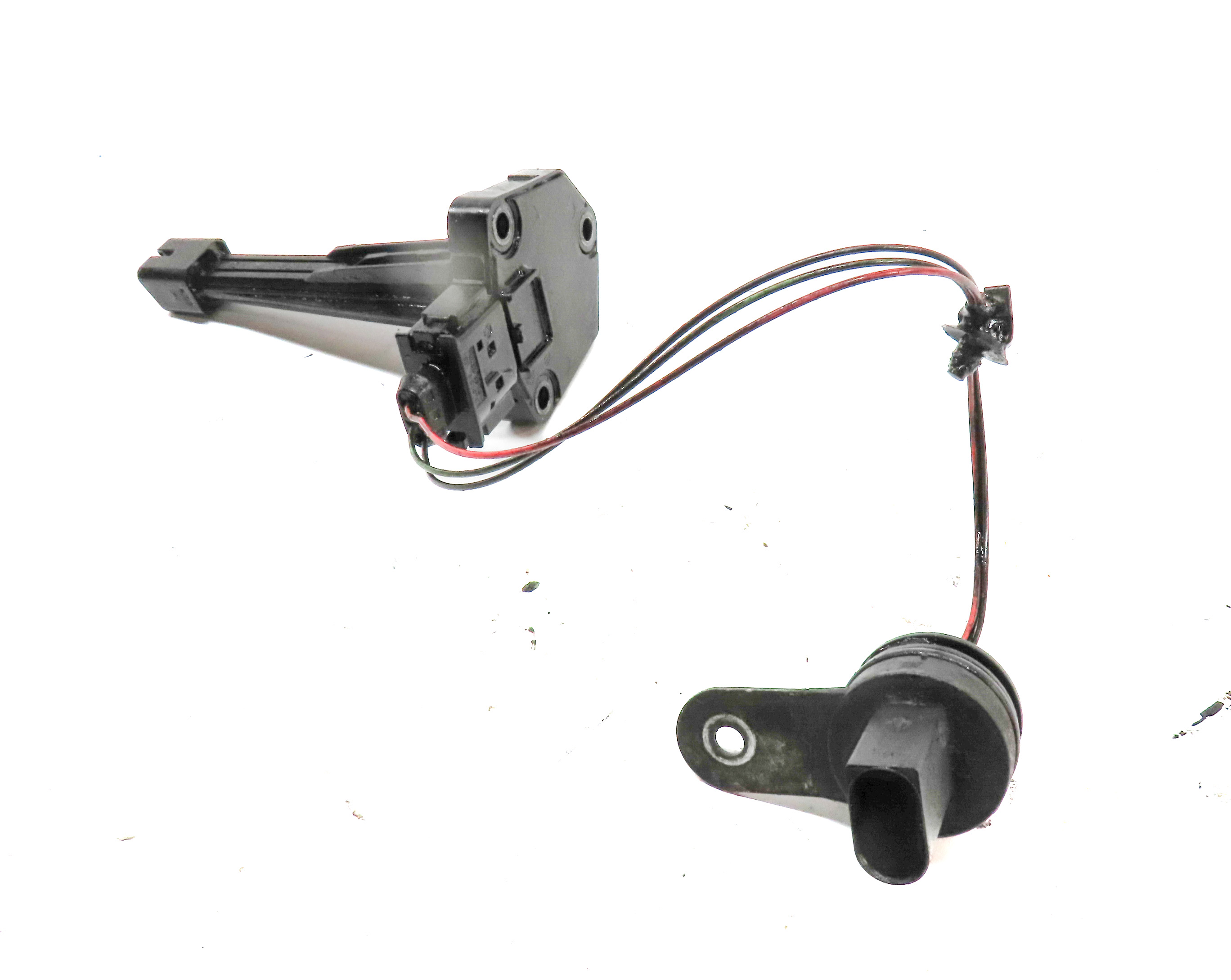 2016 RANGE ROVER SPORT (L494) 3.0L DIESEL ENGINE MOTOR OIL FLUID LEVEL SENSOR — exact item pictured